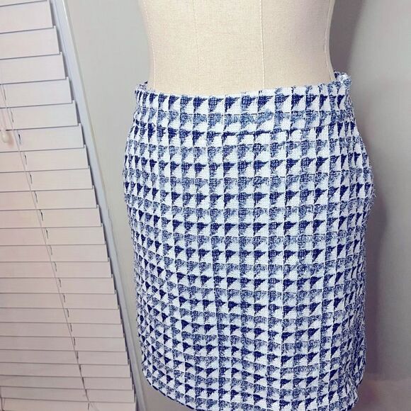 LOFT Dresses & Skirts - Loft size 4 skirt